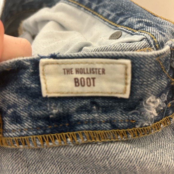 SOLD EUC Hollister Men’s Bootcut Jeans - Picture 5 of 5